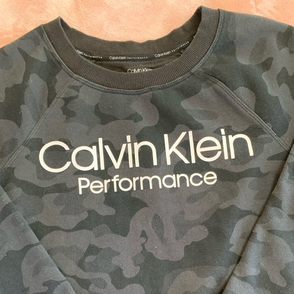 Calvin Klein Performance Black Camo Crewneck! - Picture 2 of 3